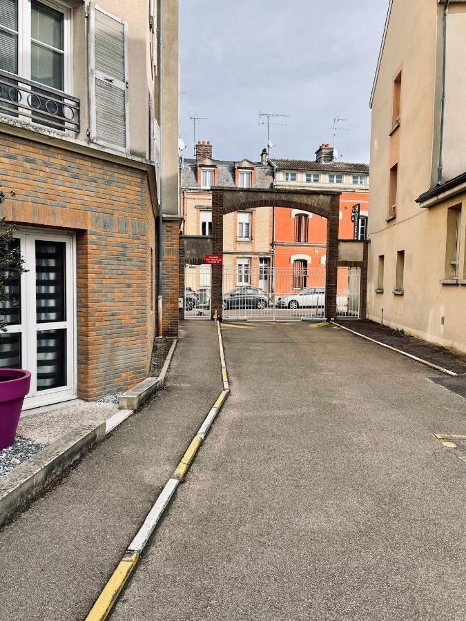 Appartement Centre Ville Avec Garage Troyes Exterior foto